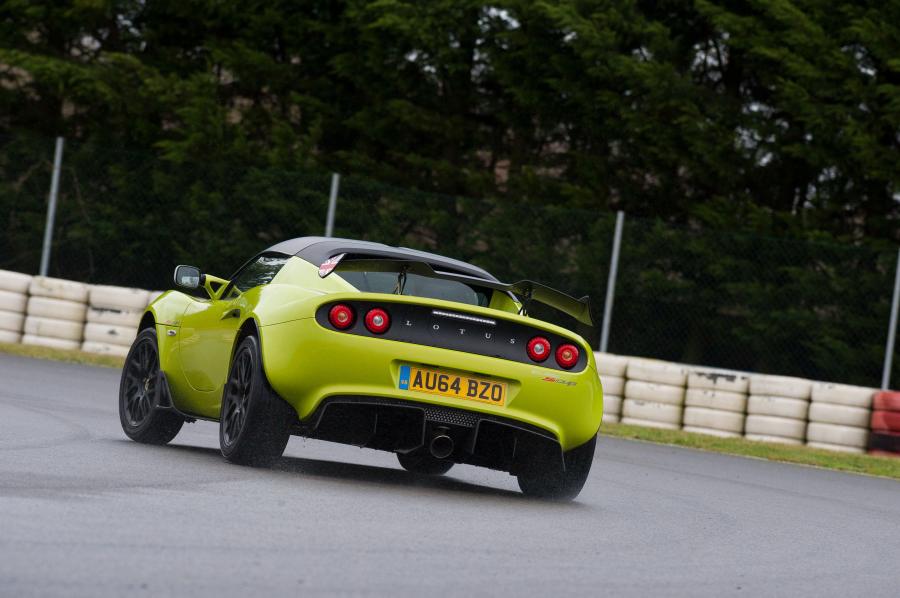  Lotus Elise S Cup 2015 года  (фото 17 из 31)